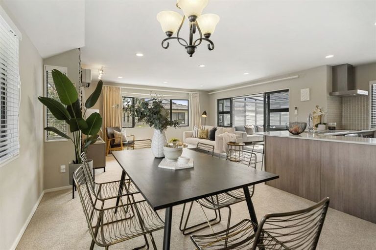 Photo of property in 1/1 Harley Road, Takapuna, Auckland, 0622