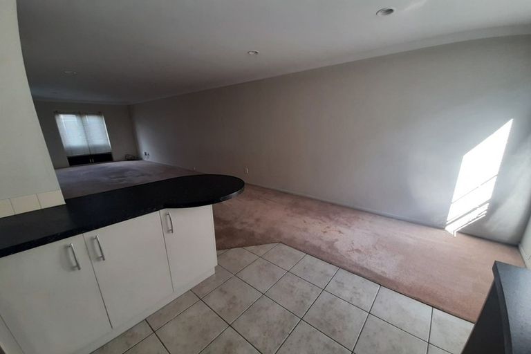 Photo of property in 11/97b Mokoia Road, Birkenhead, Auckland, 0626