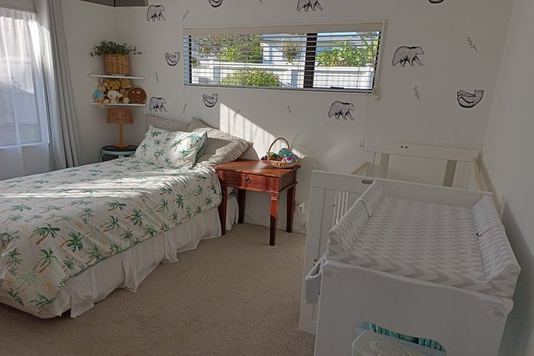 Photo of property in 2/37 Alexander Avenue, Torbay, Auckland, 0630