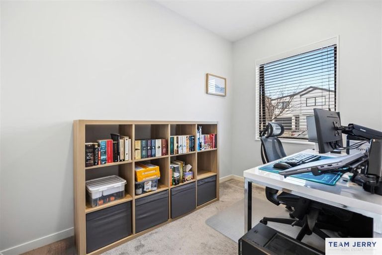 Photo of property in 47 Whare Kauri Road, Papakura, 2110