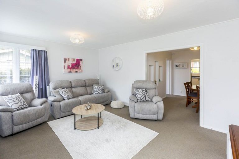 Photo of property in 77 Raukawa Street, Stokes Valley, Lower Hutt, 5019