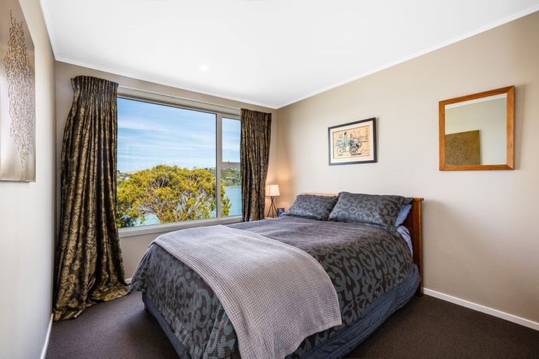 Photo of property in 64a Mana View Road, Paremata, Porirua, 5026