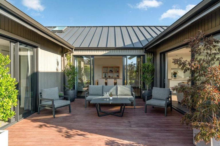 Photo of property in 64 Jacks Point Rise, Jacks Point, Queenstown, 9371