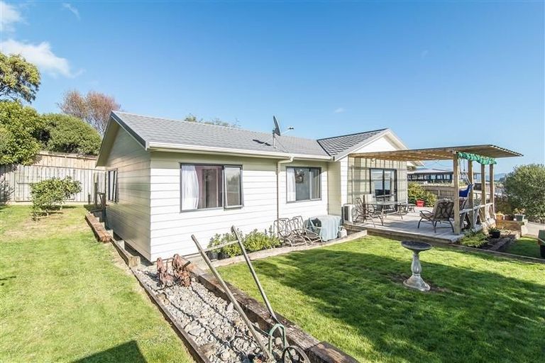 Photo of property in 19b Huia Street, Waikanae, 5036