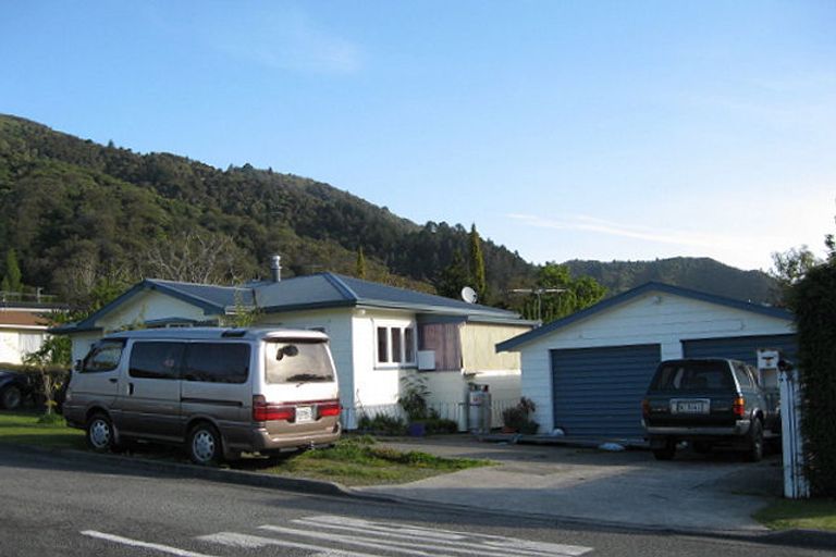Photo of property in 7 Sussex Street, Picton, 7220