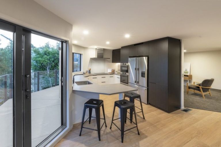 Photo of property in 149 Kelburn Parade, Kelburn, Wellington, 6012