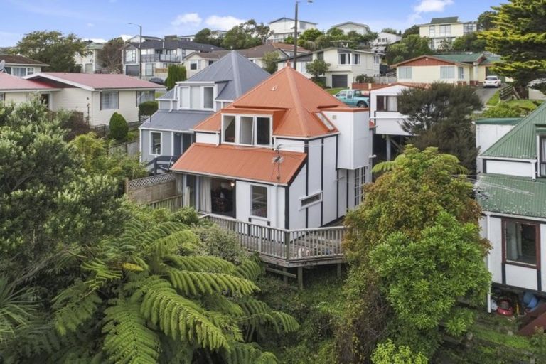 Photo of property in 1/99 Major Drive, Kelson, Lower Hutt, 5010