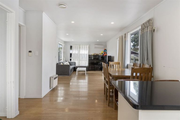 Photo of property in 371 Bucklands Beach Road, Bucklands Beach, Auckland, 2012