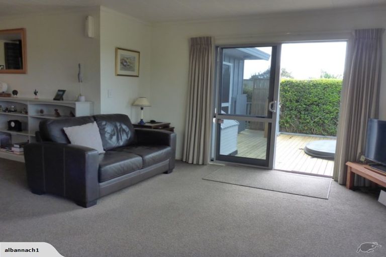 Photo of property in 9 Sand Dune Grove, Waikawa Beach, Levin, 5573