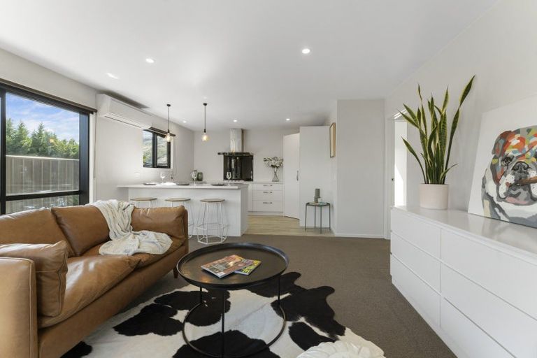 Photo of property in 16 Molyneux Avenue, Cromwell, 9310