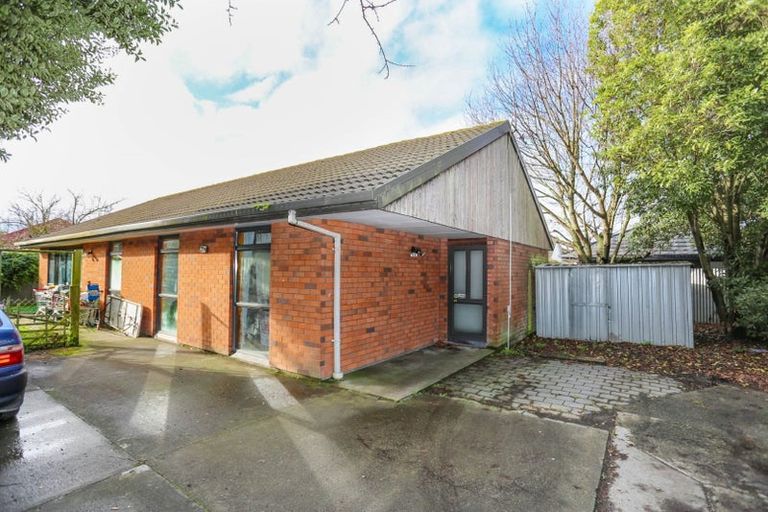 Photo of property in 1/4 Puna Street, Riccarton, Christchurch, 8041