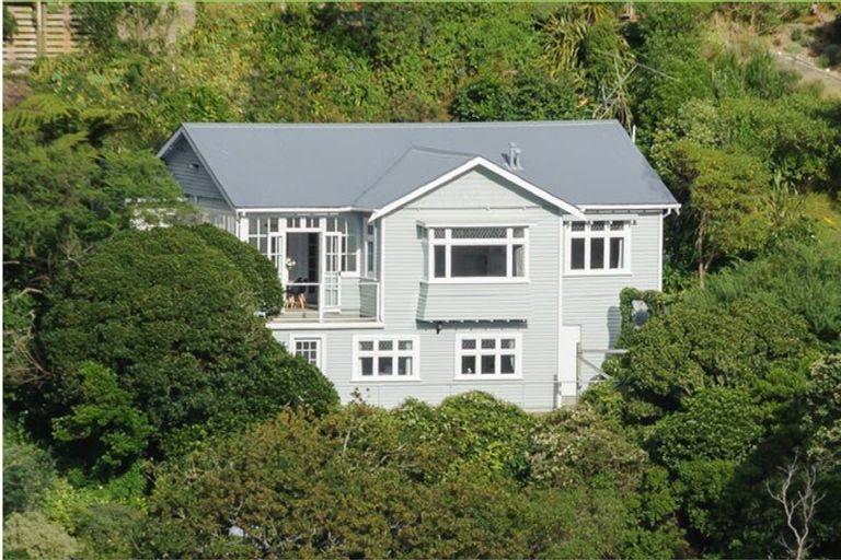 Photo of property in 30 Saint Michaels Crescent, Kelburn, Wellington, 6012