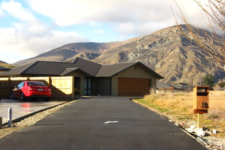 Photo of property in 8 Ada Place, Lake Hayes, Queenstown, 9304