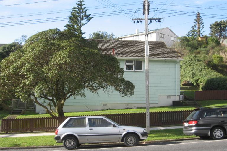 Photo of property in 153 Champion Street, Cannons Creek, Porirua, 5024