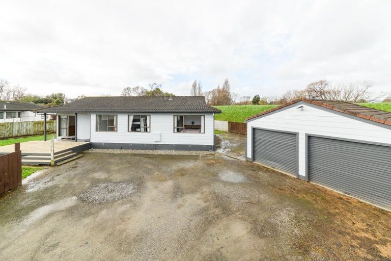 Photo of property in 33 Escort Grove, Awapuni, Palmerston North, 4412