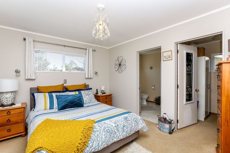 Photo of property in 11 Puketotara Street, Highlands Park, New Plymouth, 4312