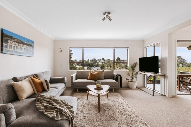 Photo of property in 73 Sutherland Road, Brookfield, Tauranga, 3110