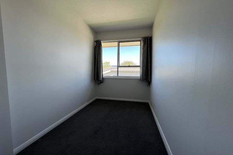 Photo of property in 1/39 Searells Road, Strowan, Christchurch, 8052