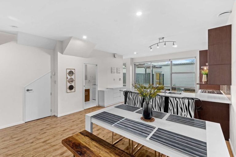 Photo of property in 74 Kuaka Drive, Takanini, 2112