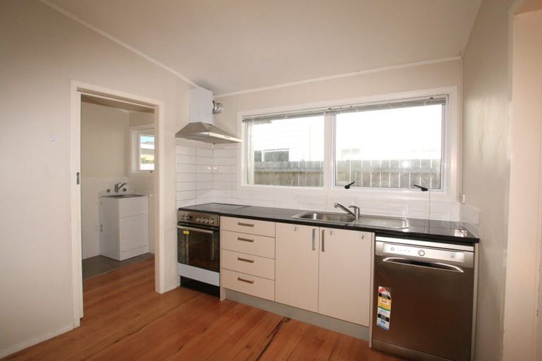 Photo of property in 36 Becroft Drive, Forrest Hill, Auckland, 0620