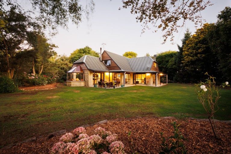 Photo of property in 154 Oroua Road, Kairanga, Palmerston North, 4475