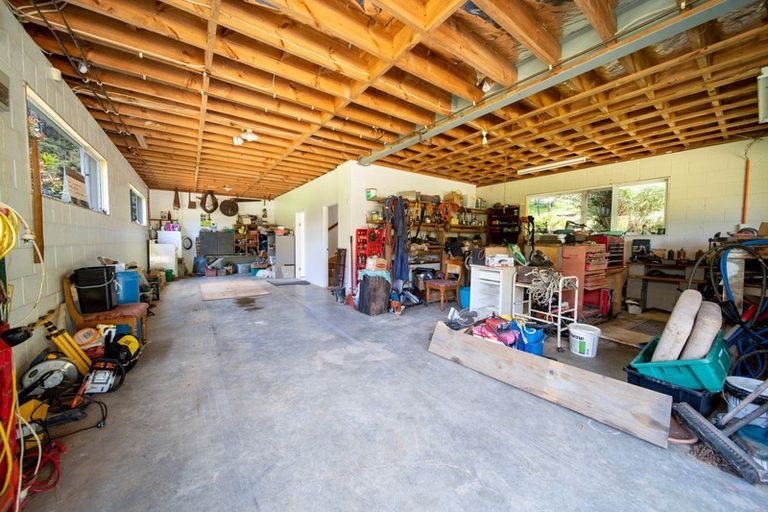 Photo of property in 1697 Russell Road, Helena Bay, Hikurangi, 0184