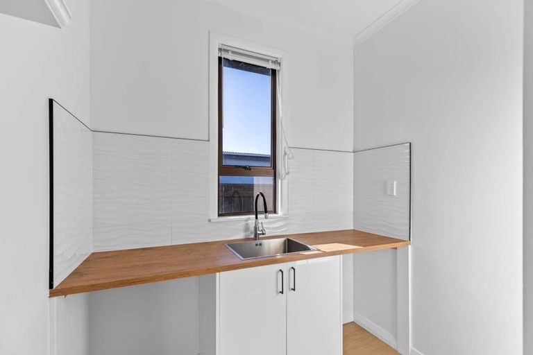 Photo of property in 26 Haydon Street, Roslyn, Palmerston North, 4414