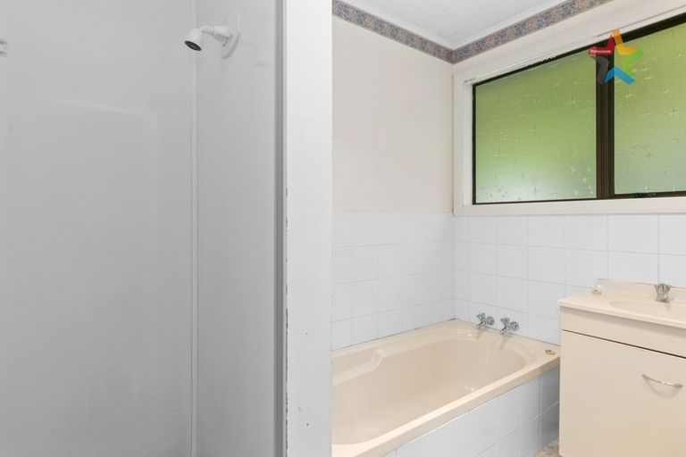 Photo of property in 20 Amber Grove, Birchville, Upper Hutt, 5018