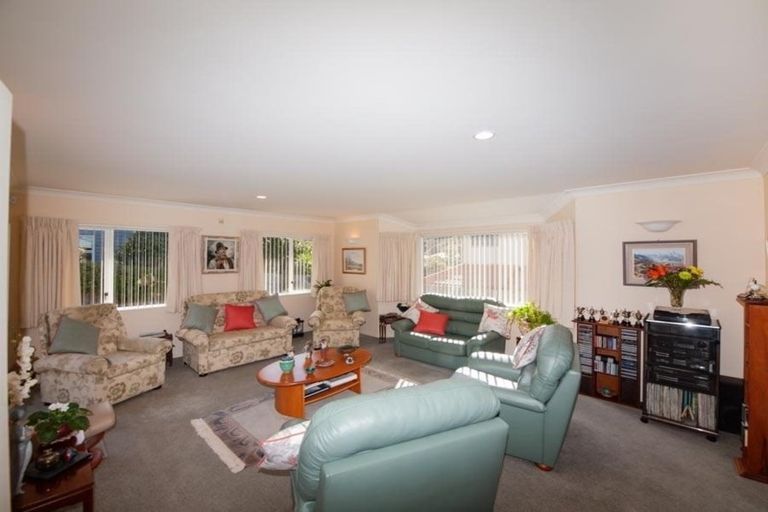 Photo of property in 7 Eastcott Grove, Churton Park, Wellington, 6037