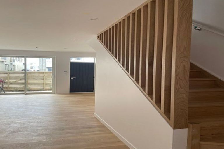 Photo of property in 5/30 Pirie Street, Mount Victoria, Wellington, 6011