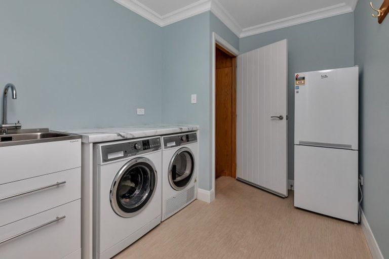 Photo of property in 2 Cayman Court, One Tree Point, 0118