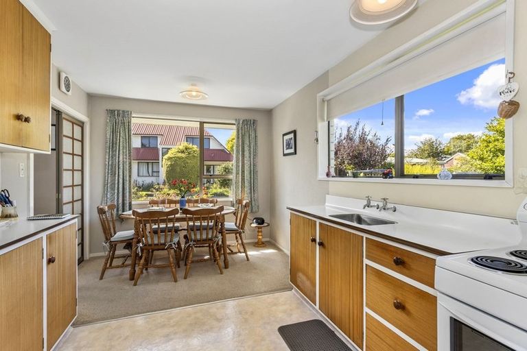 Photo of property in 1/450b Harewood Road, Harewood, Christchurch, 8051