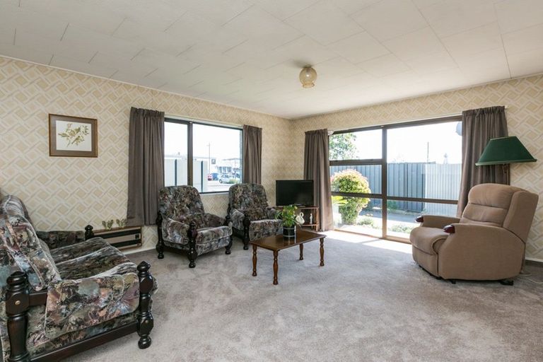 Photo of property in 1/4 Lee Road, Taradale, Napier, 4112