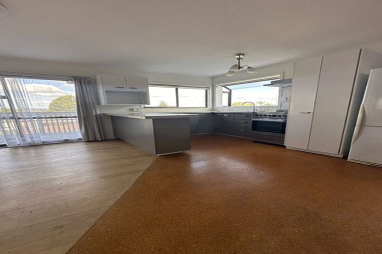 Photo of property in 5 Riverhills Avenue, Pakuranga Heights, Auckland, 2010