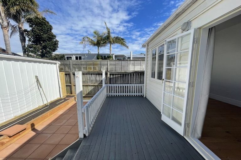 Photo of property in 26 Anne Street, Devonport, Auckland, 0624