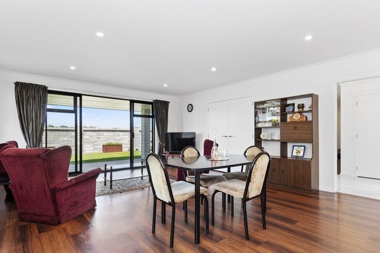 Photo of property in 14 Saint Thomas Avenue, Pyes Pa, Tauranga, 3112