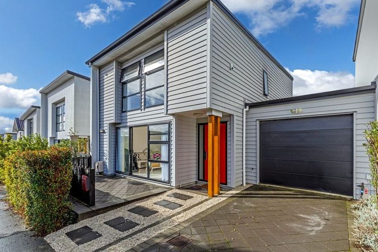 Photo of property in 10 Tihema Lane, Westgate, Auckland, 0614