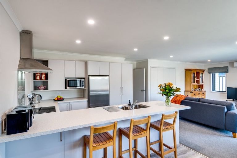 Photo of property in 62a Puketapu Road, Taradale, Napier, 4112