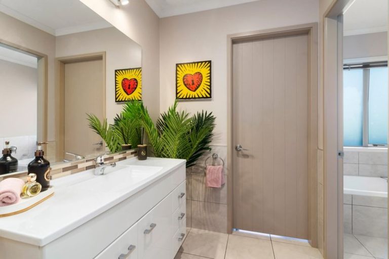 Photo of property in 40 Baxendale Drive, Matipo Heights, Rotorua, 3015