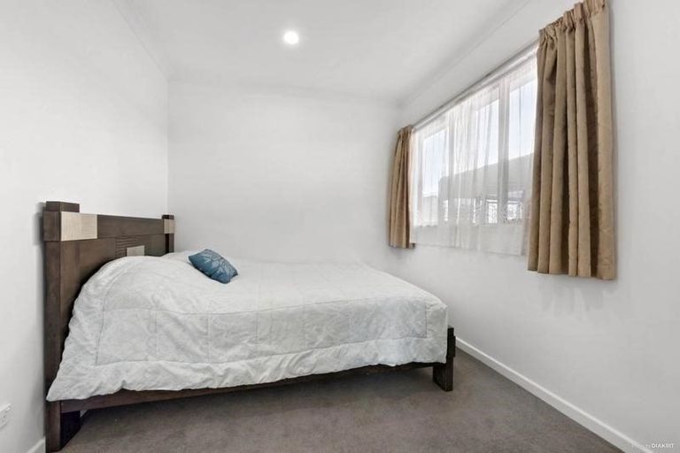 Photo of property in 5a Cartmel Avenue, Massey, Auckland, 0614