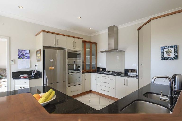 Photo of property in 7 Tobacco Hill, Welcome Bay, Tauranga, 3175