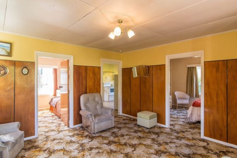 Photo of property in 13 Dell Road, Raumati South, Paraparaumu, 5032