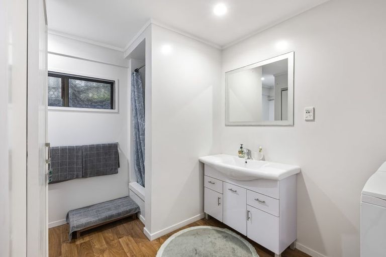 Photo of property in 278 Whangaparaoa Road, Red Beach, 0932