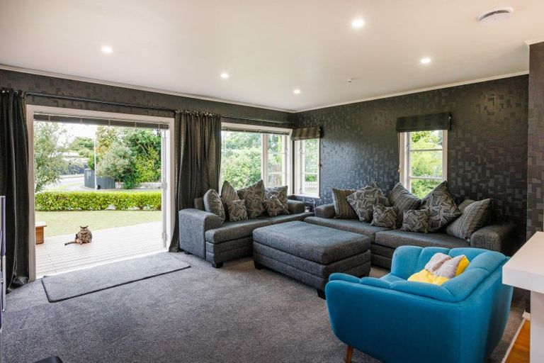 Photo of property in 2 Swansea Street, Hokowhitu, Palmerston North, 4410