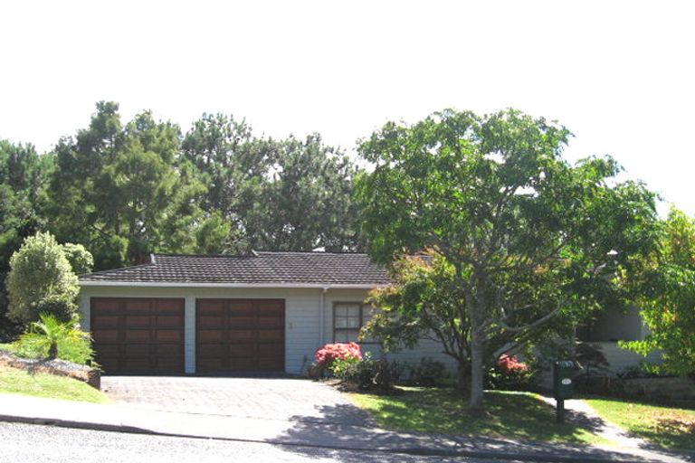 Photo of property in 7 Saddleback Rise, Murrays Bay, Auckland, 0630