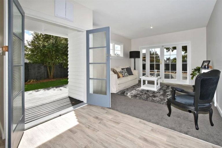 Photo of property in 219a Main North Road, Redwood, Christchurch, 8051