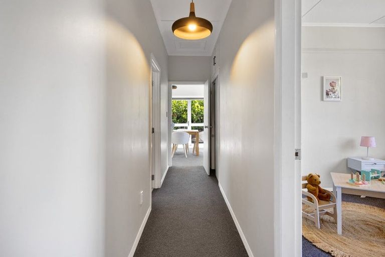 Photo of property in 110 Manawapou Road, Hawera, 4610