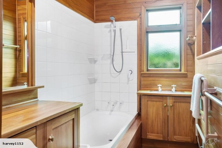 Photo of property in 21 Bay View Road, Moncks Bay, Christchurch, 8081