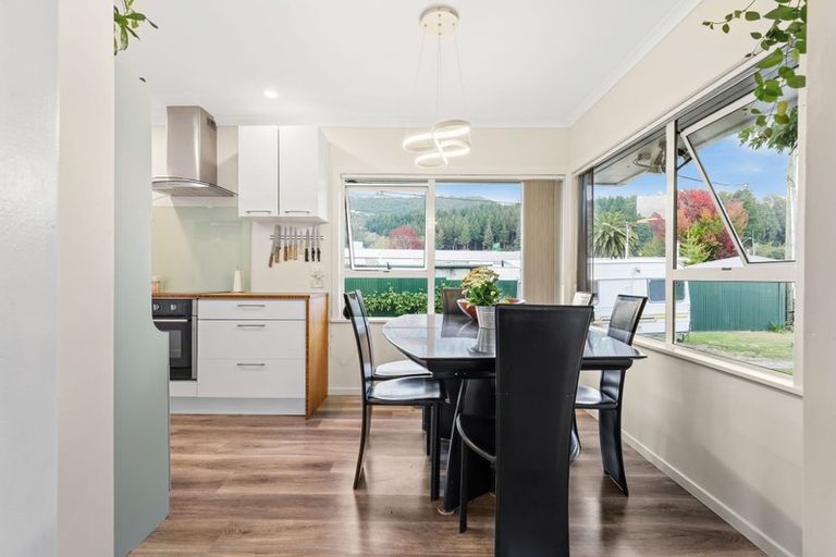 Photo of property in 3 Amokura Street, Fairy Springs, Rotorua, 3015