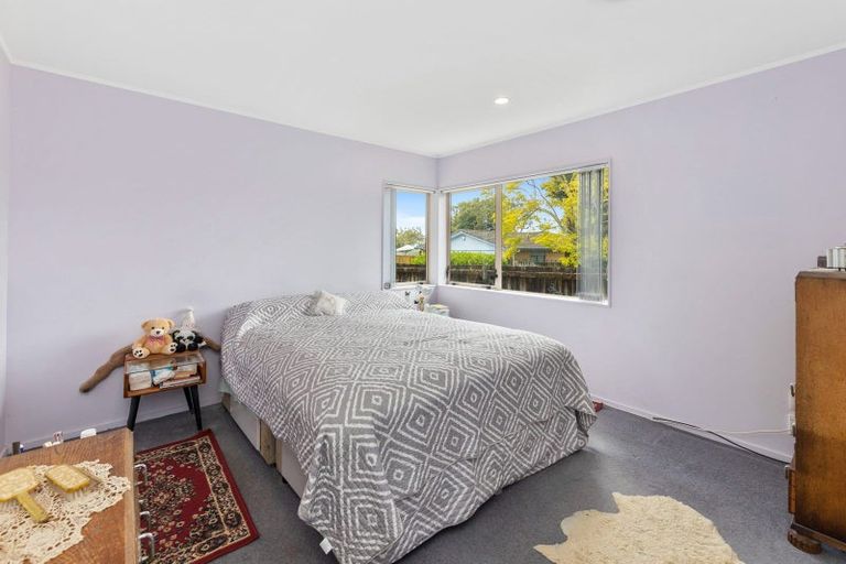 Photo of property in 32 Kohanga Road, Mangere Bridge, Auckland, 2022
